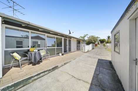 Photo of property in 1/57 Meadway, Sunnyhills, Auckland, 2010