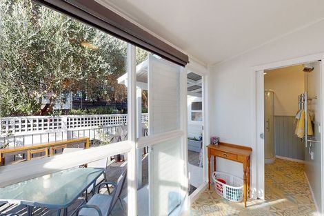 Photo of property in 96 Marine Parade, Paraparaumu Beach, Paraparaumu, 5032