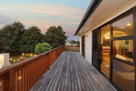 Photo of property in 5 Vela Place, Clarks Beach, 2122