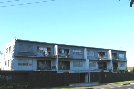 Photo of property in 15 Luke Street, Otahuhu, Auckland, 1062