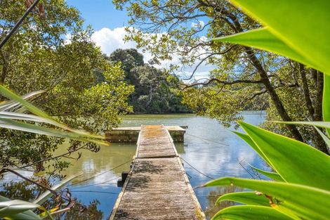 Photo of property in 72 Riverview Road, Kerikeri, 0230