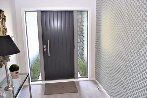 Photo of property in 11 Waipunahau Road, Waikanae, 5036