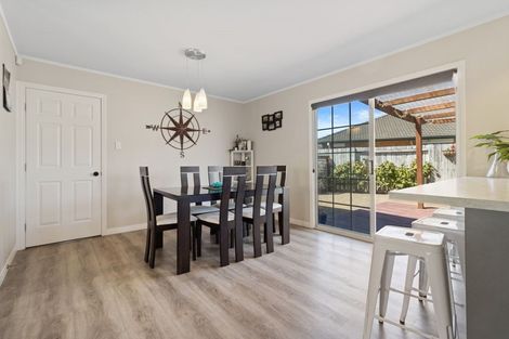 Photo of property in 14 Newfield Drive, Fairview Downs, Hamilton, 3214