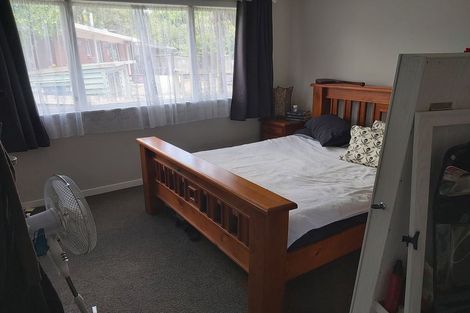 Photo of property in 4 Gregg Place, Sunnyvale, Auckland, 0612