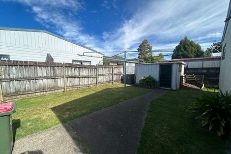 Photo of property in 14 Barrow Place, Te Puke, 3119