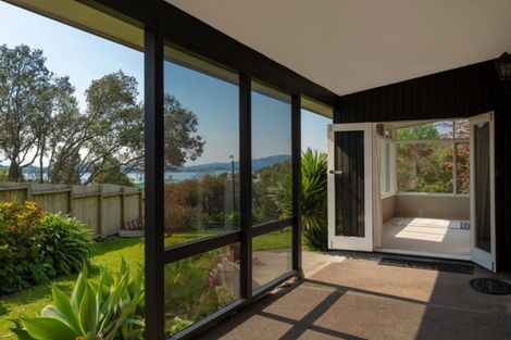 Photo of property in 345 Devonport Road, Tauranga, 3110