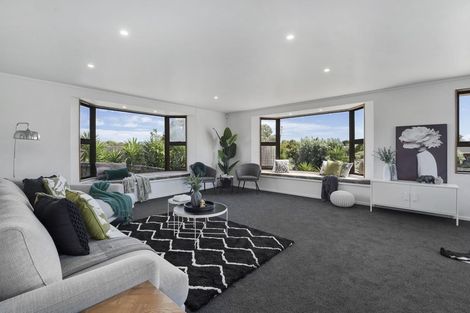 Photo of property in 5 Chilton Drive, Paraparaumu, 5032