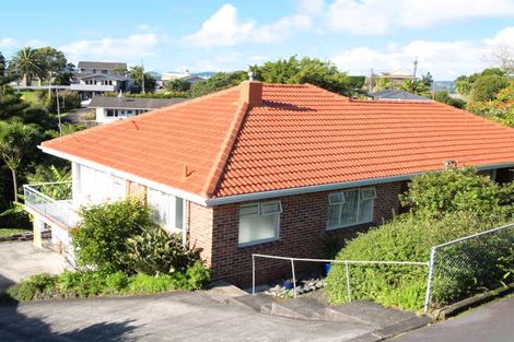 Photo of property in 72 Pah Road, Cockle Bay, Auckland, 2014