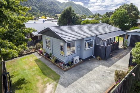 Photo of property in 84 Totara Park Road, Totara Park, Upper Hutt, 5018