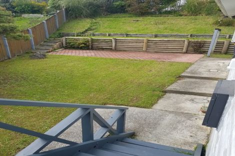 Photo of property in 7 Whitechapel Grove, Stokes Valley, Lower Hutt, 5019