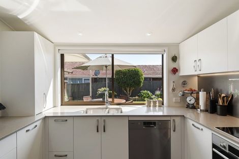 Photo of property in 176 Prince Regent Drive, Farm Cove, Auckland, 2012