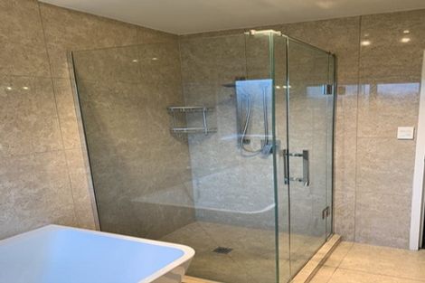 Photo of property in 11 Summermist Drive, Northpark, Auckland, 2013