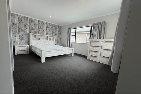 Photo of property in 21 Story Street, Foxton Beach, Foxton, 4815