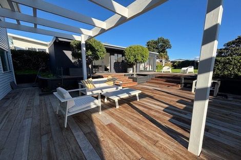 Photo of property in 242 Papamoa Beach Road, Papamoa Beach, Papamoa, 3118