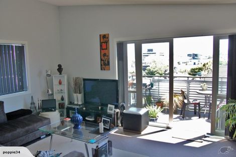 Photo of property in 7/12 Hutcheson Street, Sydenham, Christchurch, 8023