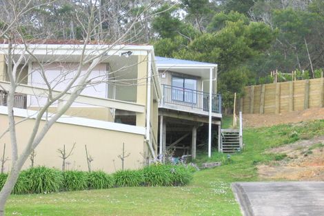 Photo of property in 12 Grierson Close, Hahei, Whitianga, 3591