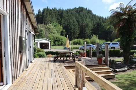 Photo of property in 1653 Mokau Road, Uruti, Urenui, 4379