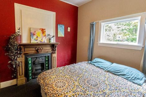 Photo of property in 15 High Street, Hawarden, 7385