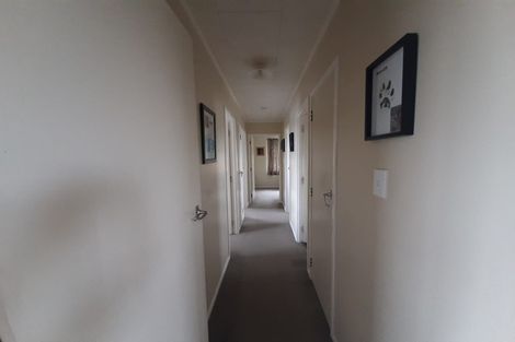 Photo of property in 2 Zircon Place, Wiri, Auckland, 2104