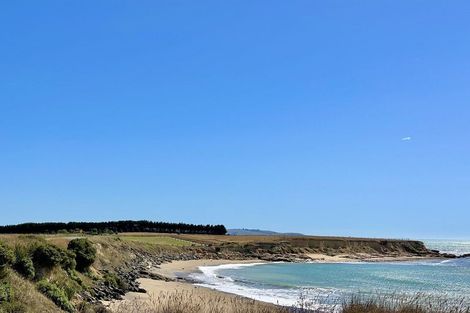 Photo of property in 964 Waianakarua Road, Herbert, 9495