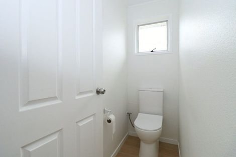 Photo of property in 71 Casuarina Road, Half Moon Bay, Auckland, 2012