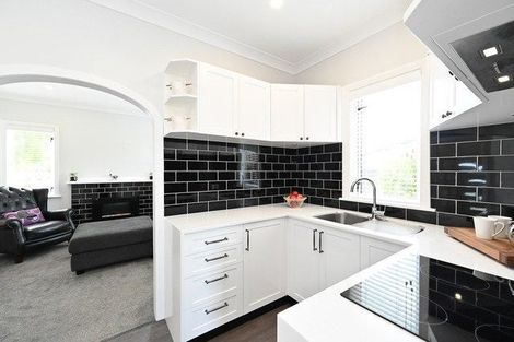 Photo of property in 1/406 Gloucester Street, Taradale, Napier, 4112