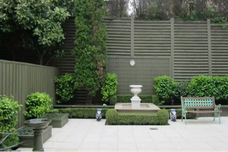 Photo of property in 27 Bridgefield Crescent, Flat Bush, Auckland, 2016