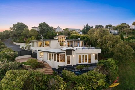 Photo of property in 26a Mana View Road, Paremata, Porirua, 5026