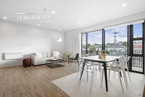 Photo of property in 102/165 Lake Road, Northcote, Auckland, 0627
