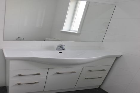 Photo of property in 32 Marr Road, Manurewa, Auckland, 2102