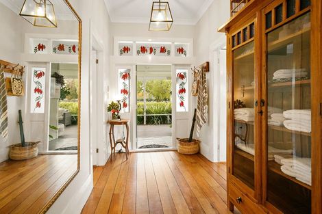 Photo of property in 122 Victoria Street, Cambridge, 3434