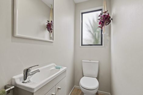 Photo of property in 40a Sawyers Arms Road, Northcote, Christchurch, 8052