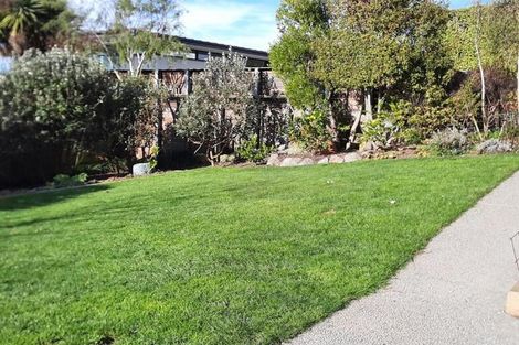 Photo of property in 121 Moncks Spur Road, Redcliffs, Christchurch, 8081