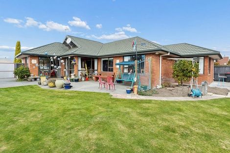 Photo of property in 11 Blakeley Place, Kaiapoi, 7630