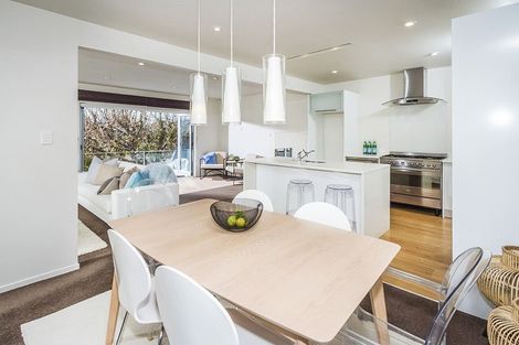 Photo of property in 1/27 Park Rise, Campbells Bay, Auckland, 0630