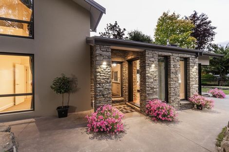 Photo of property in 94 Centennial Avenue, Arrowtown, 9302