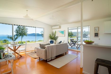 Photo of property in 10 Kinloch Road, Kinloch, Taupo, 3377