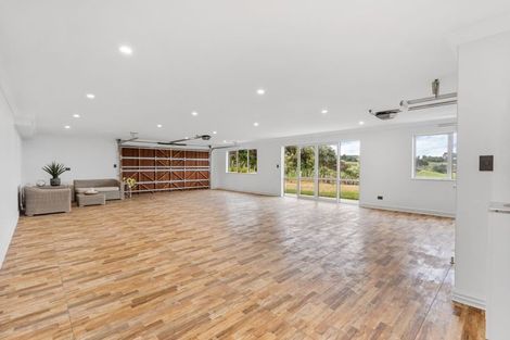 Photo of property in 26 Michael Bosher Way, Flat Bush, Auckland, 2019