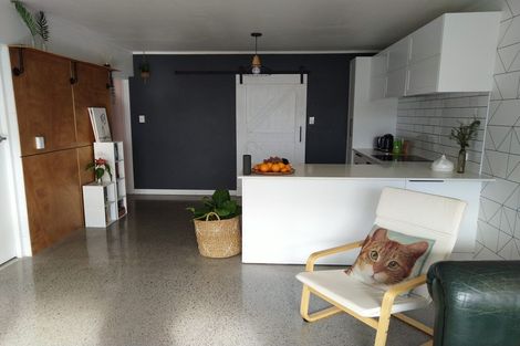 Photo of property in 11/75 Carrington Street, Lower Vogeltown, New Plymouth, 4310