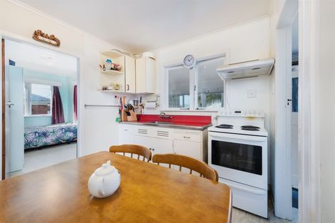 Photo of property in 1/29 James Laurie Street, Henderson, Auckland, 0612