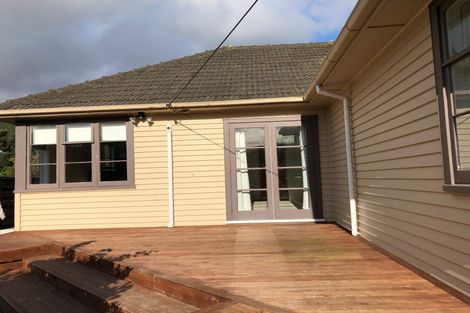 Photo of property in 38 Godley Street, Waiwhetu, Lower Hutt, 5010