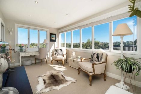 Photo of property in 1/41 Seaview Avenue, Northcote, Auckland, 0627