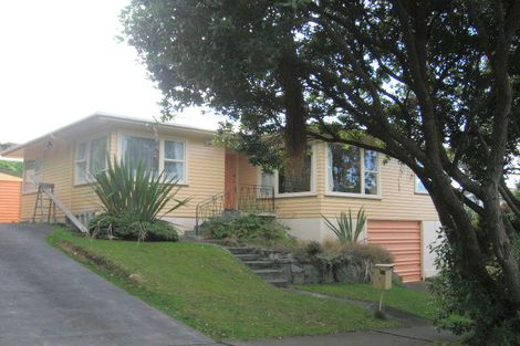 Photo of property in 55 Franklyn Road, Tawa, Wellington, 5028