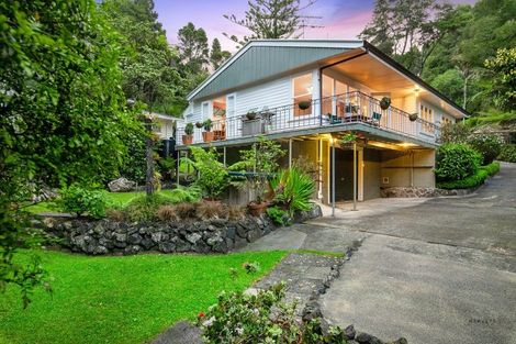 Photo of property in 15 Sylvan Valley Avenue, Titirangi, Auckland, 0604