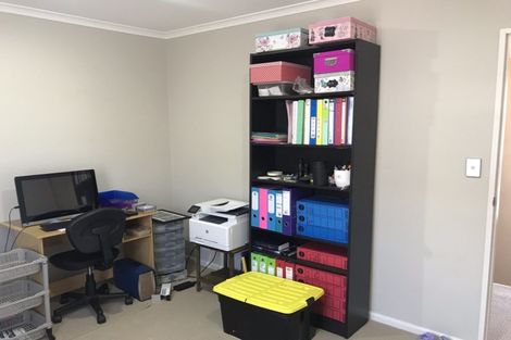 Photo of property in 36 Seresin Crescent, Flat Bush, Auckland, 2016