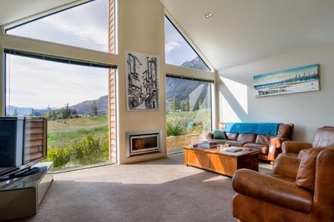 Photo of property in 7 Glenfiddich Road, Jacks Point, Queenstown, 9371