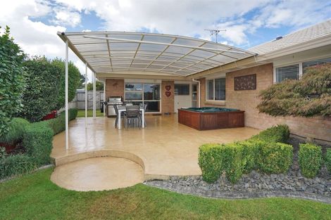 Photo of property in 36 Macmurdo Avenue, Glenview, Hamilton, 3206