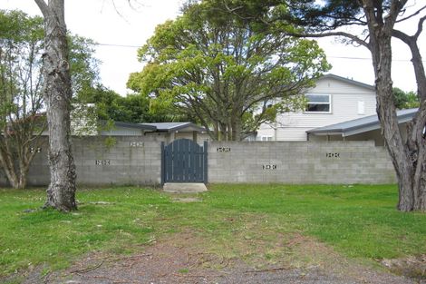 Photo of property in 4 Holgate Avenue, Herald Island, Auckland, 0618
