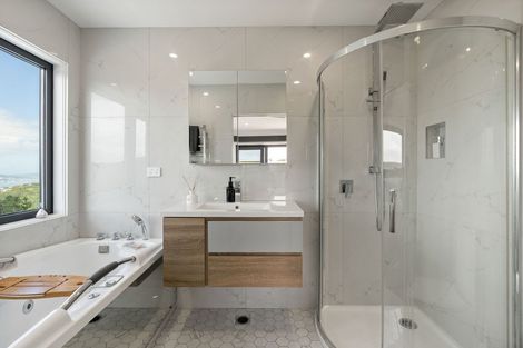 Photo of property in 35 Grumman Lane, Newlands, Wellington, 6037