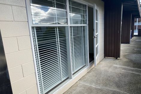 Photo of property in 9 Esplanade Road, Mount Eden, Auckland, 1024
